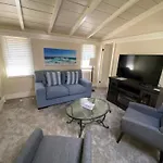Carmel Dolores Cottages
