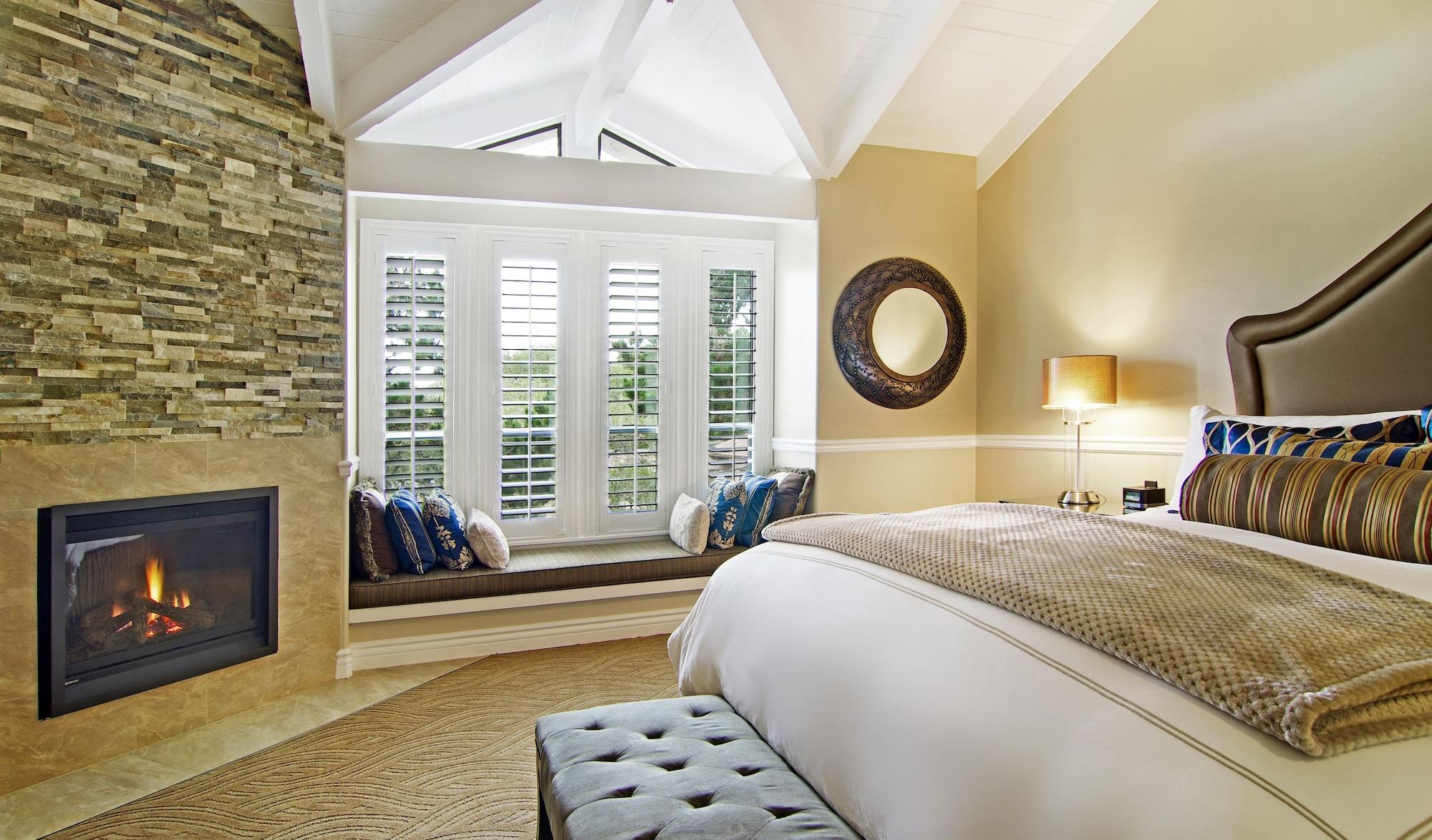 Carriage House Inn 4*