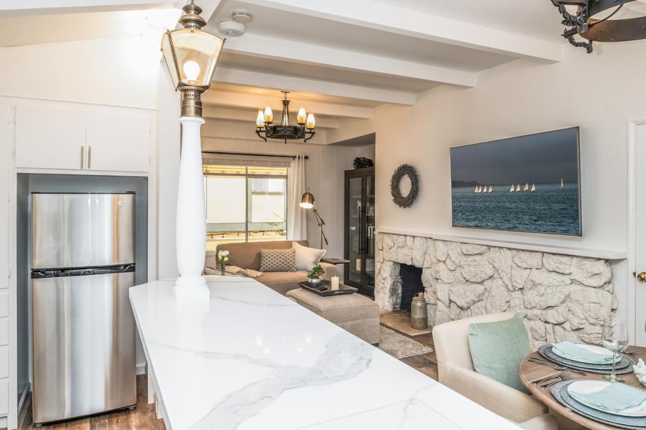 Apartment 3798 Cedar Place Apts Carmel-by-the-Sea