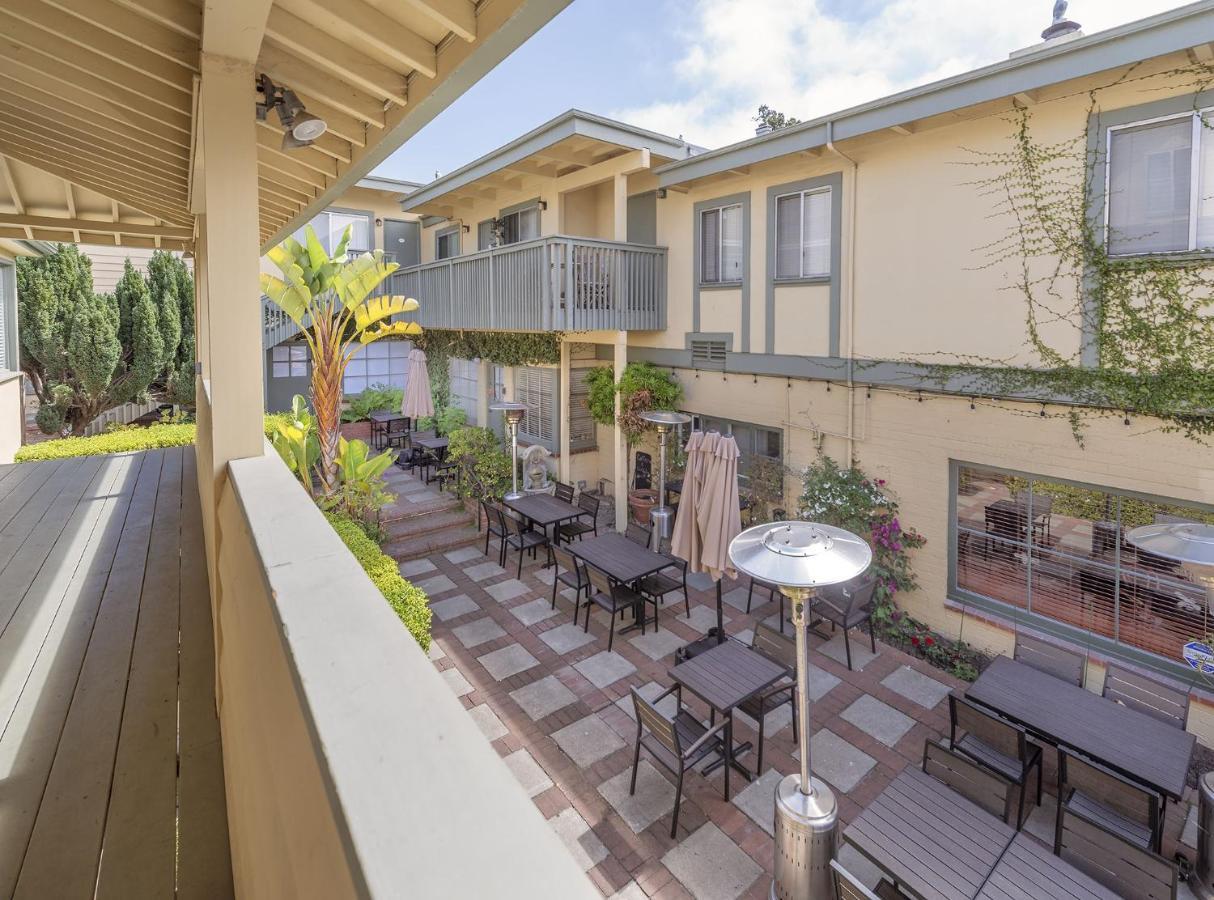 3797 Pine Place Apts Apartment Carmel-by-the-Sea