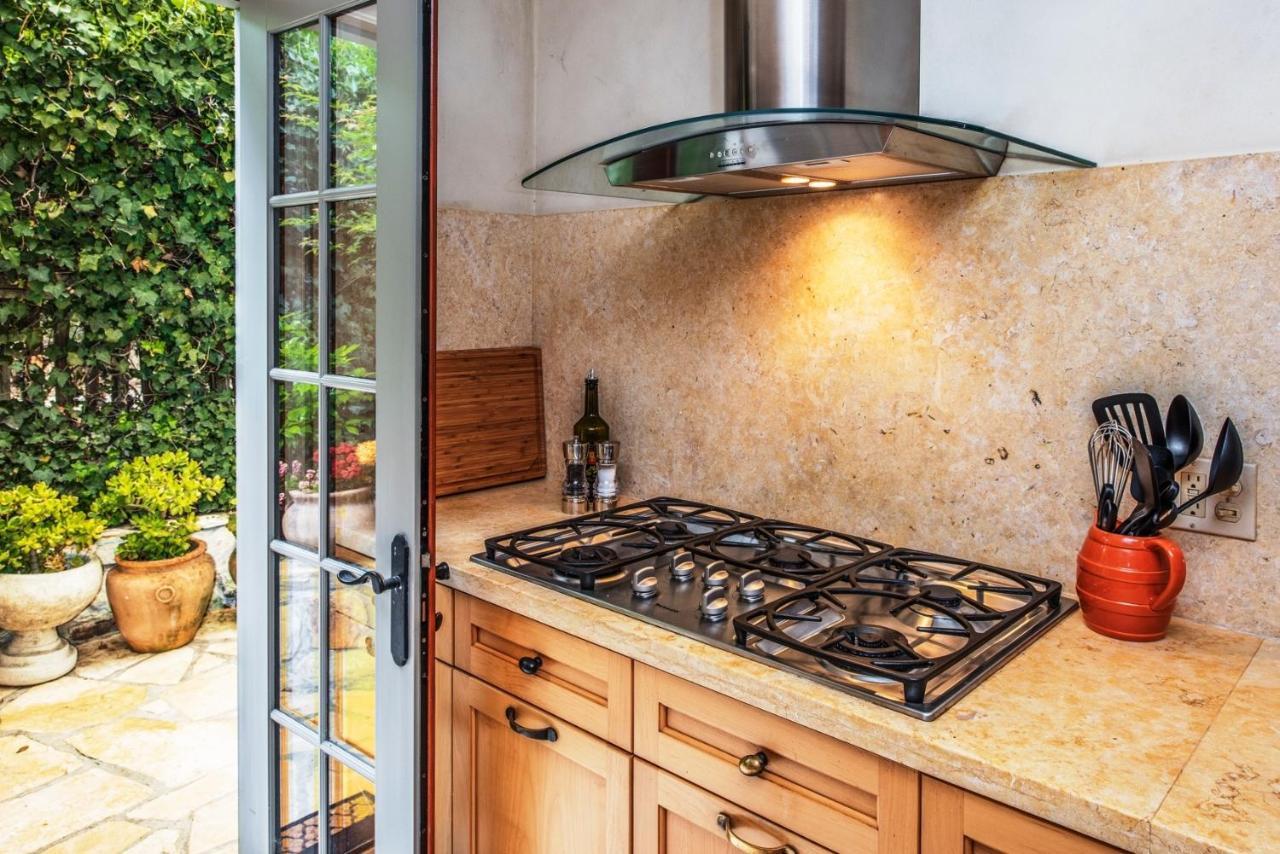 3770 Stone's Throw Holiday home