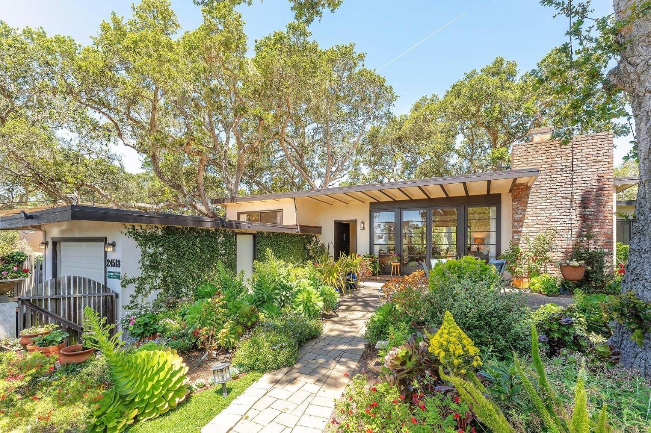 3891 Robert R Jones House Holiday home *