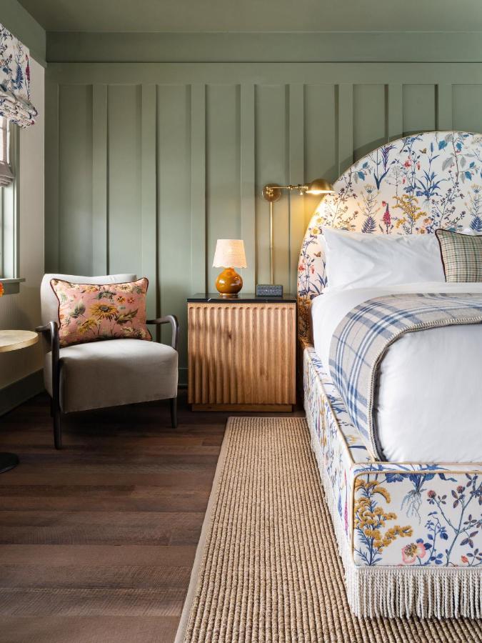 Le Petit Pali At Ocean Ave Carmel-by-the-Sea