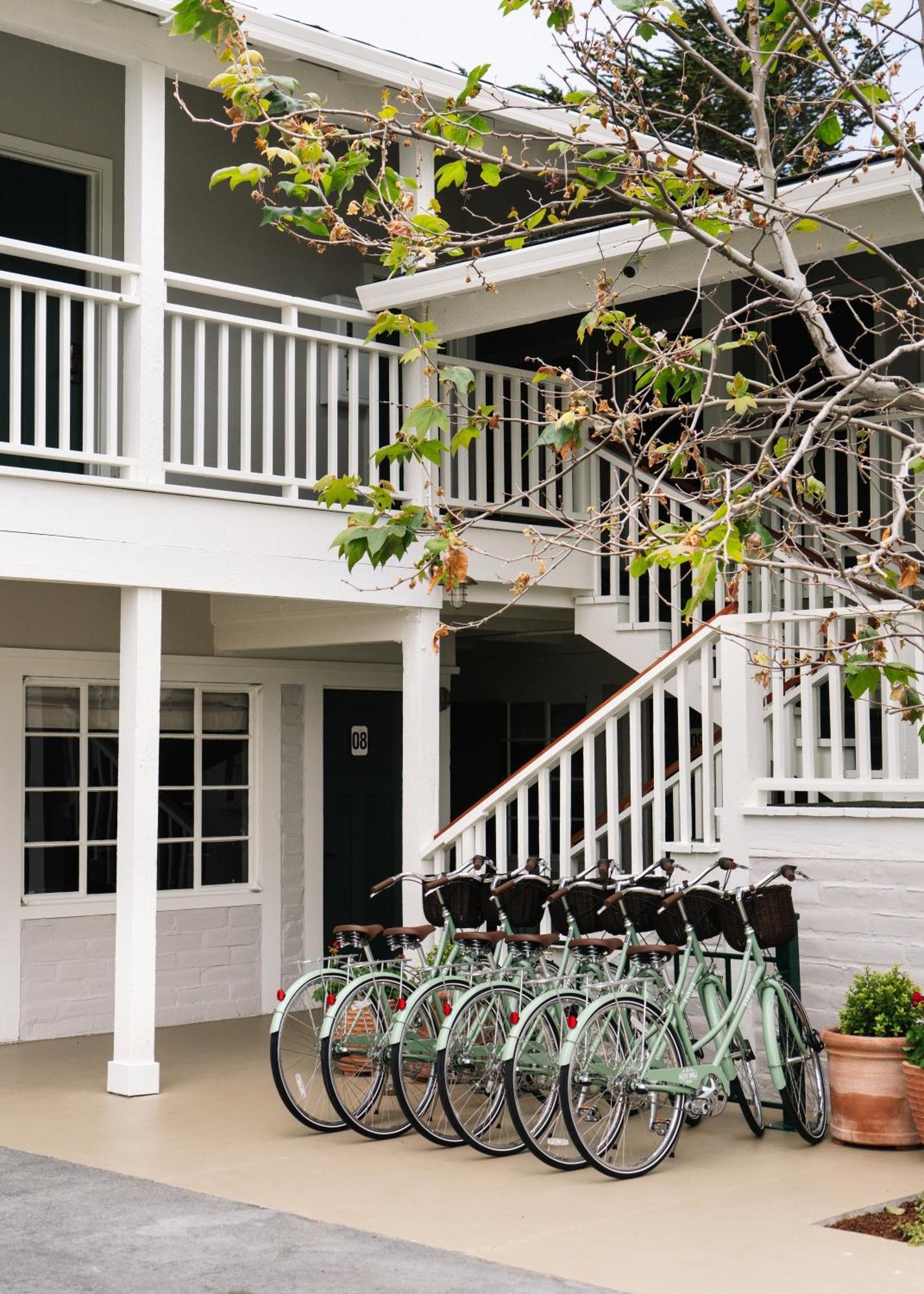 Le Petit Pali At Ocean Ave Carmel-by-the-Sea