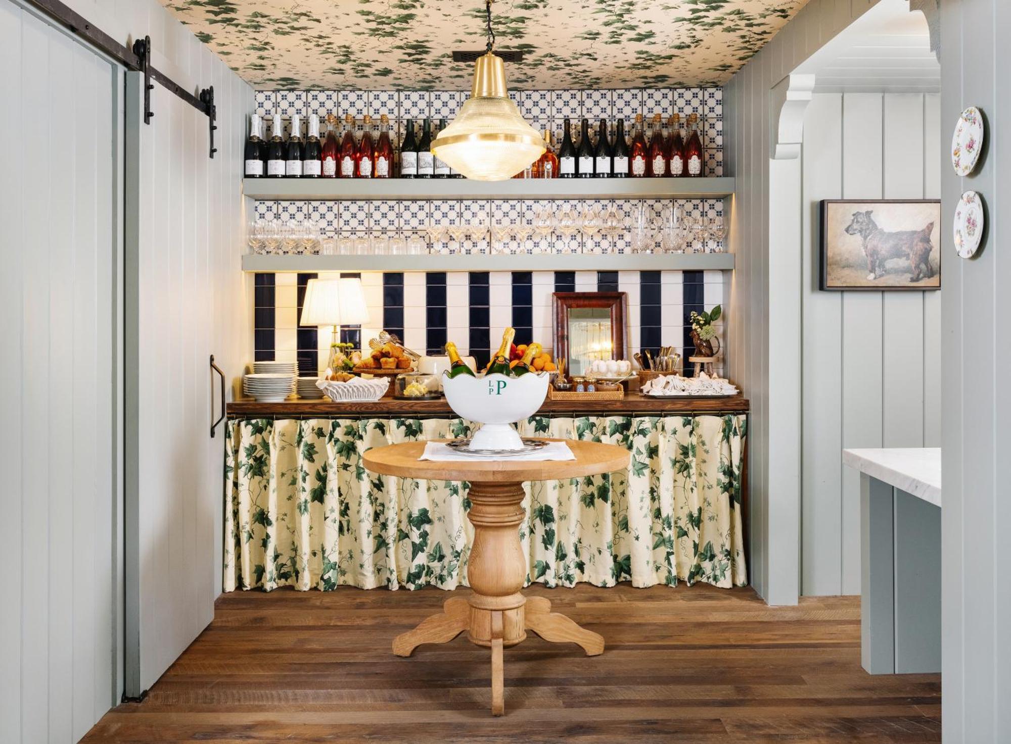 Le Petit Pali At Ocean Ave Carmel-by-the-Sea