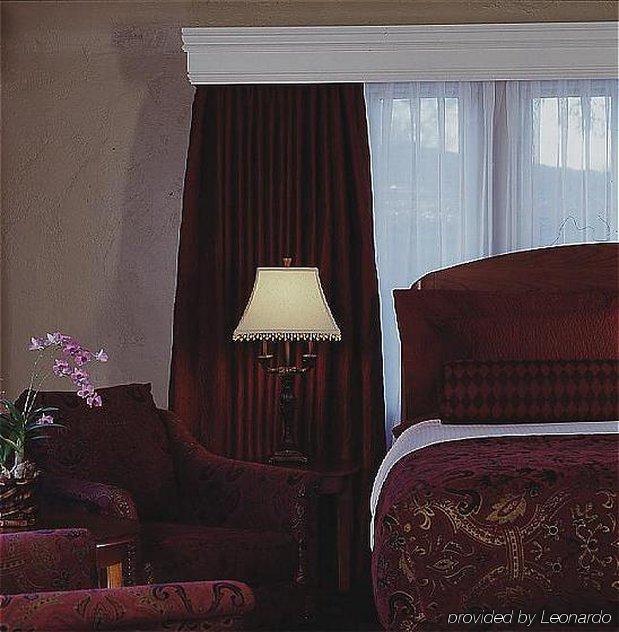 L'auberge Carmel, Relais & Chateaux Hotel 4*