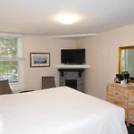 Carmel Fireplace Inn