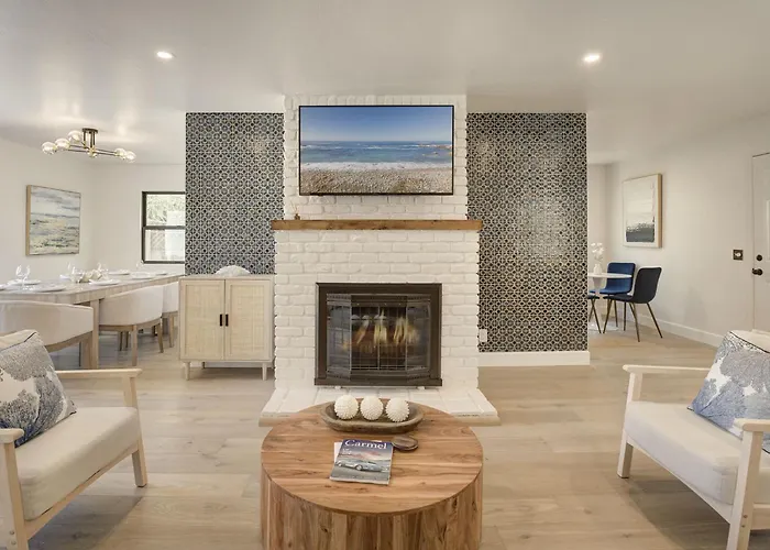 3944 Seaside Bash Home