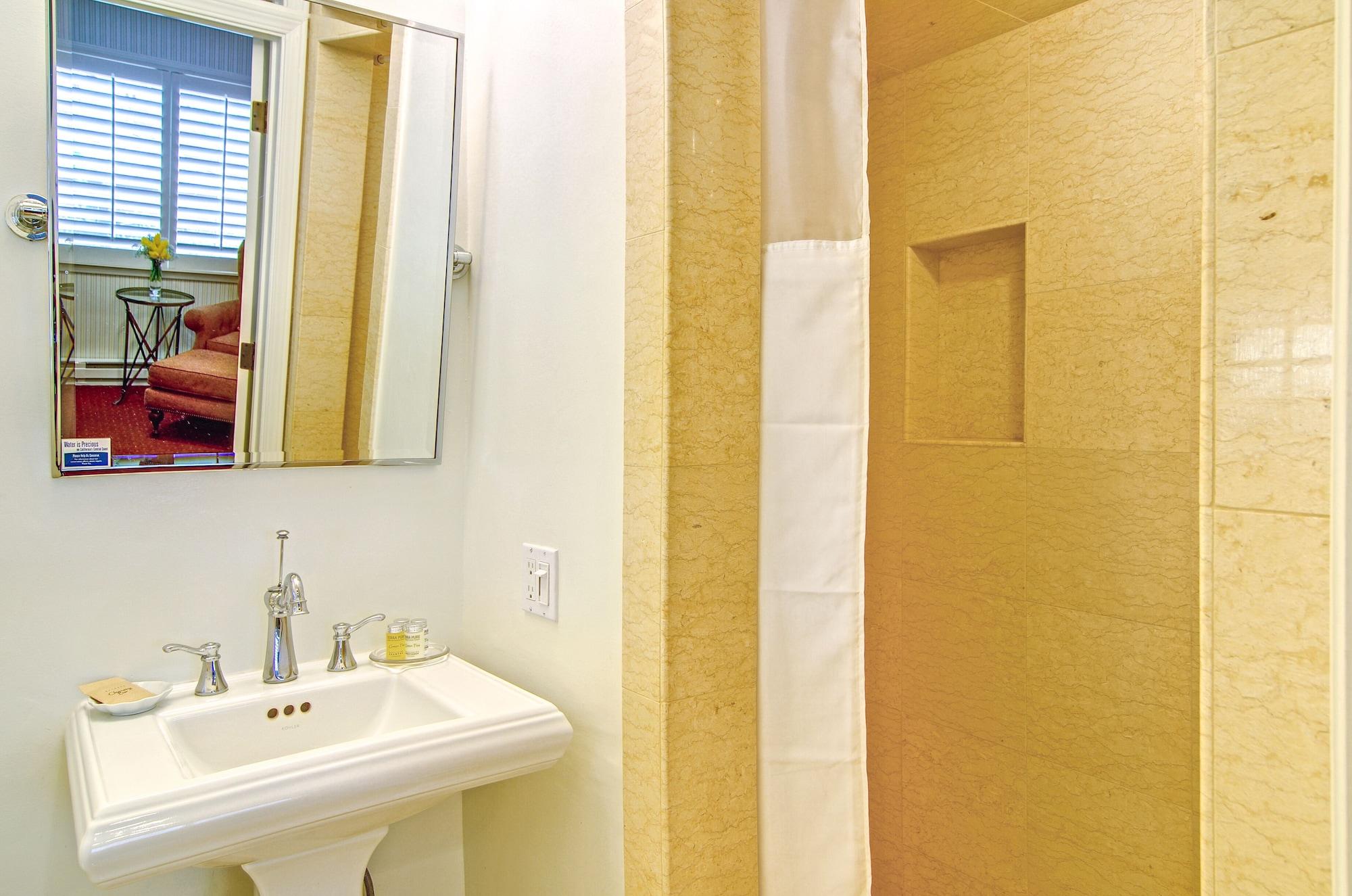 Wayside 3* Carmel-by-the-Sea