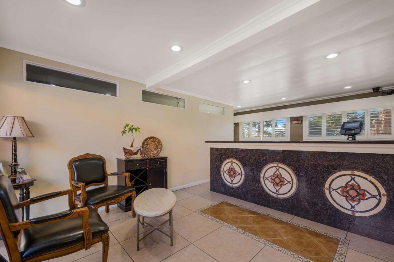 Clarion Collection Oaks Carmel-by-the-Sea