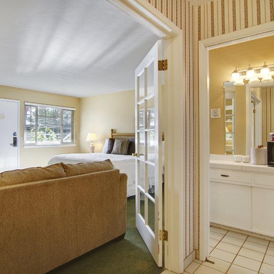 Candle Light Inn Carmel-by-the-Sea