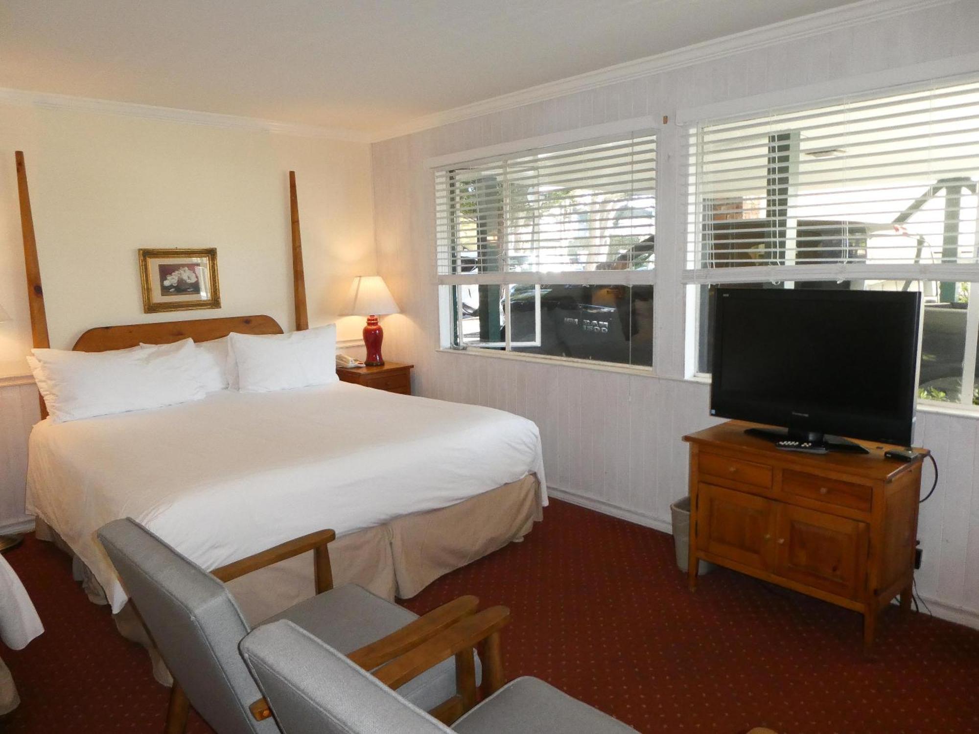 Fireplace Hotel 3*