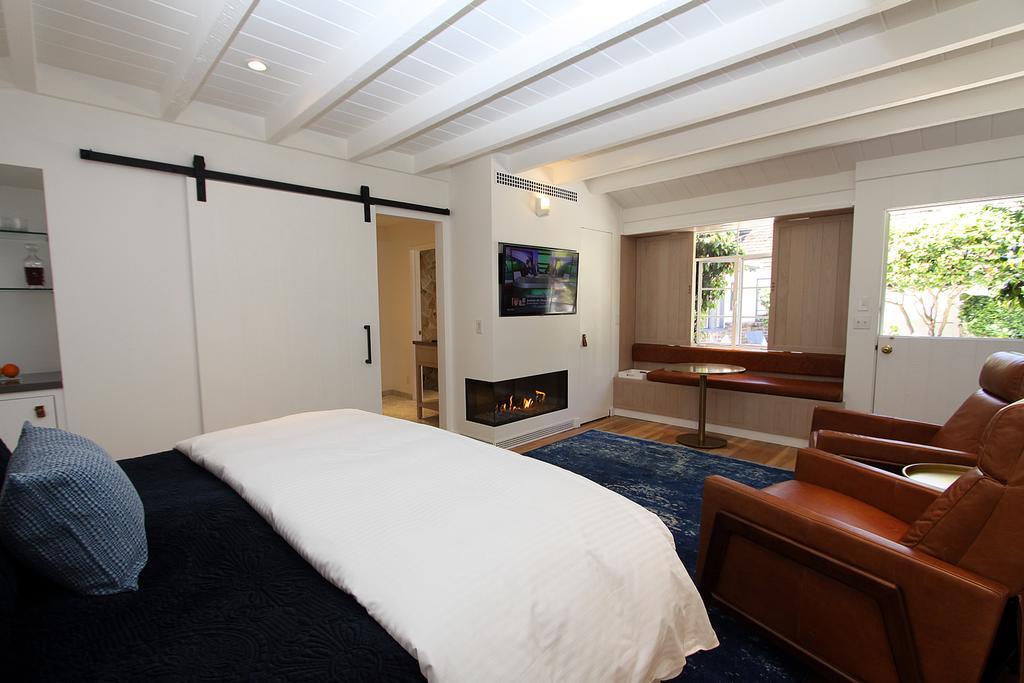 Bed & Breakfast The Vagabond's House Boutique Carmel-by-the-Sea
