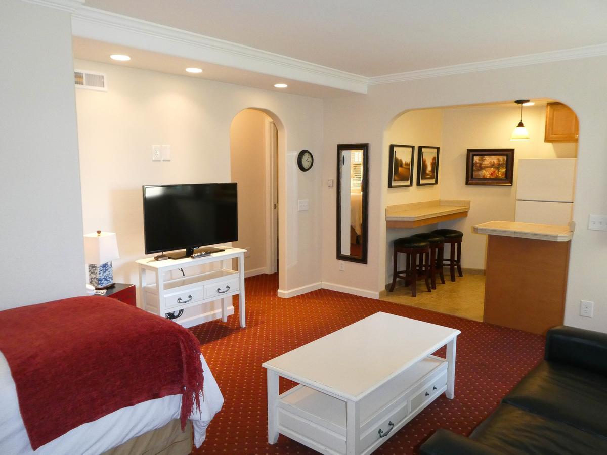 Briarwood Hotel 3*