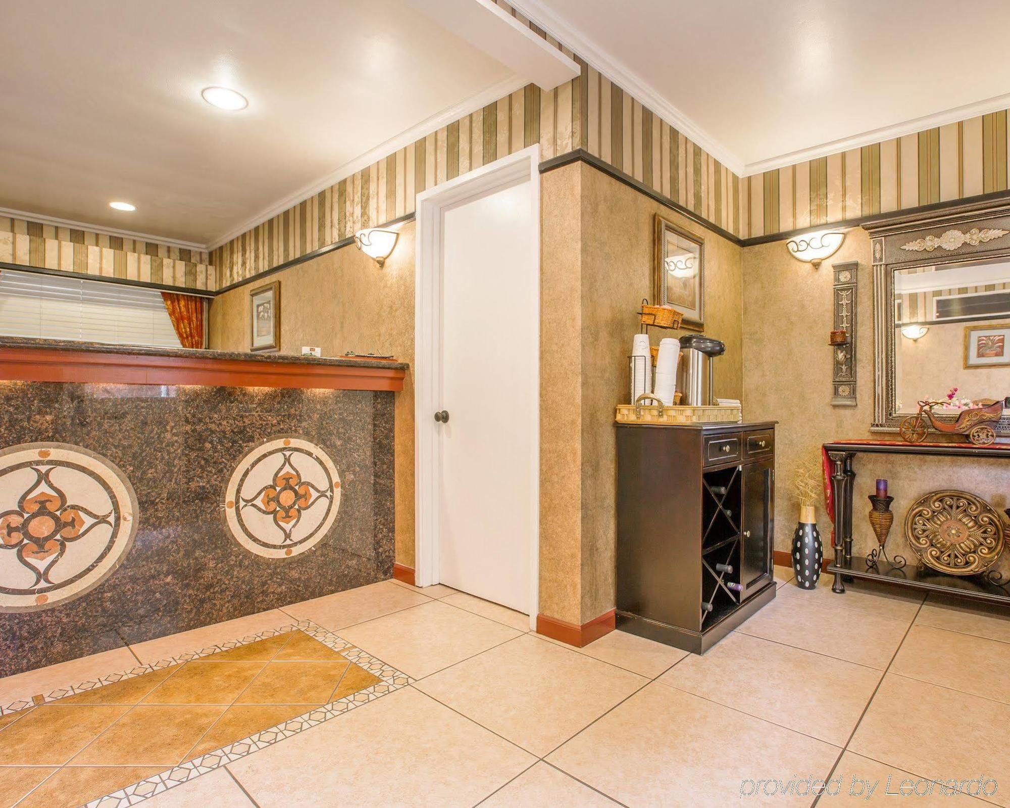 Clarion Collection Oaks Carmel-by-the-Sea