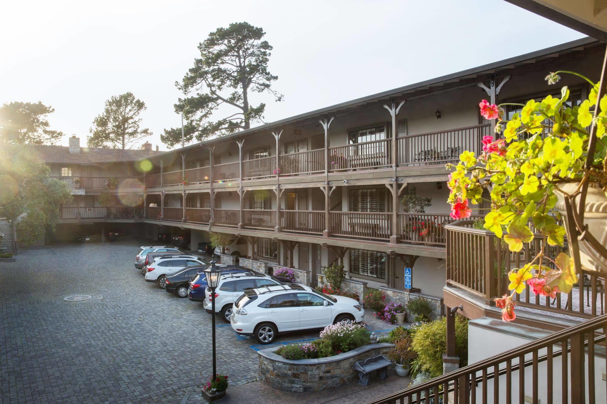 Coachman's Inn, A Four Sisters 3*