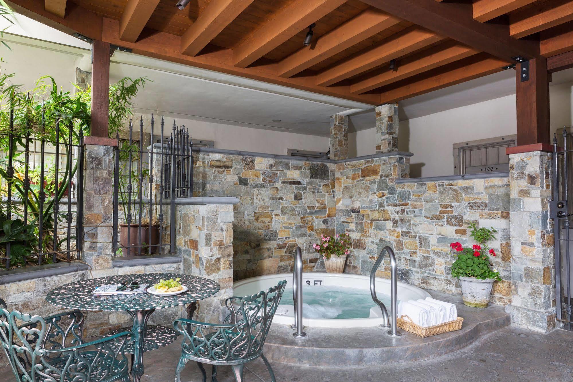 Inn Coachman's Inn, A Four Sisters Carmel-by-the-Sea