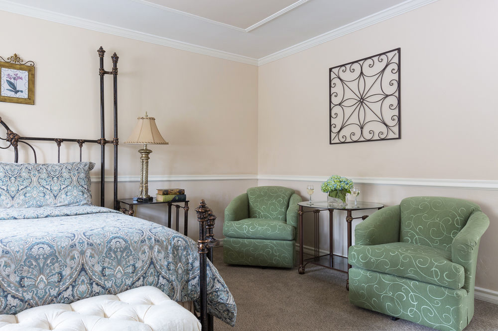 Coachman's Inn, A Four Sisters 3*