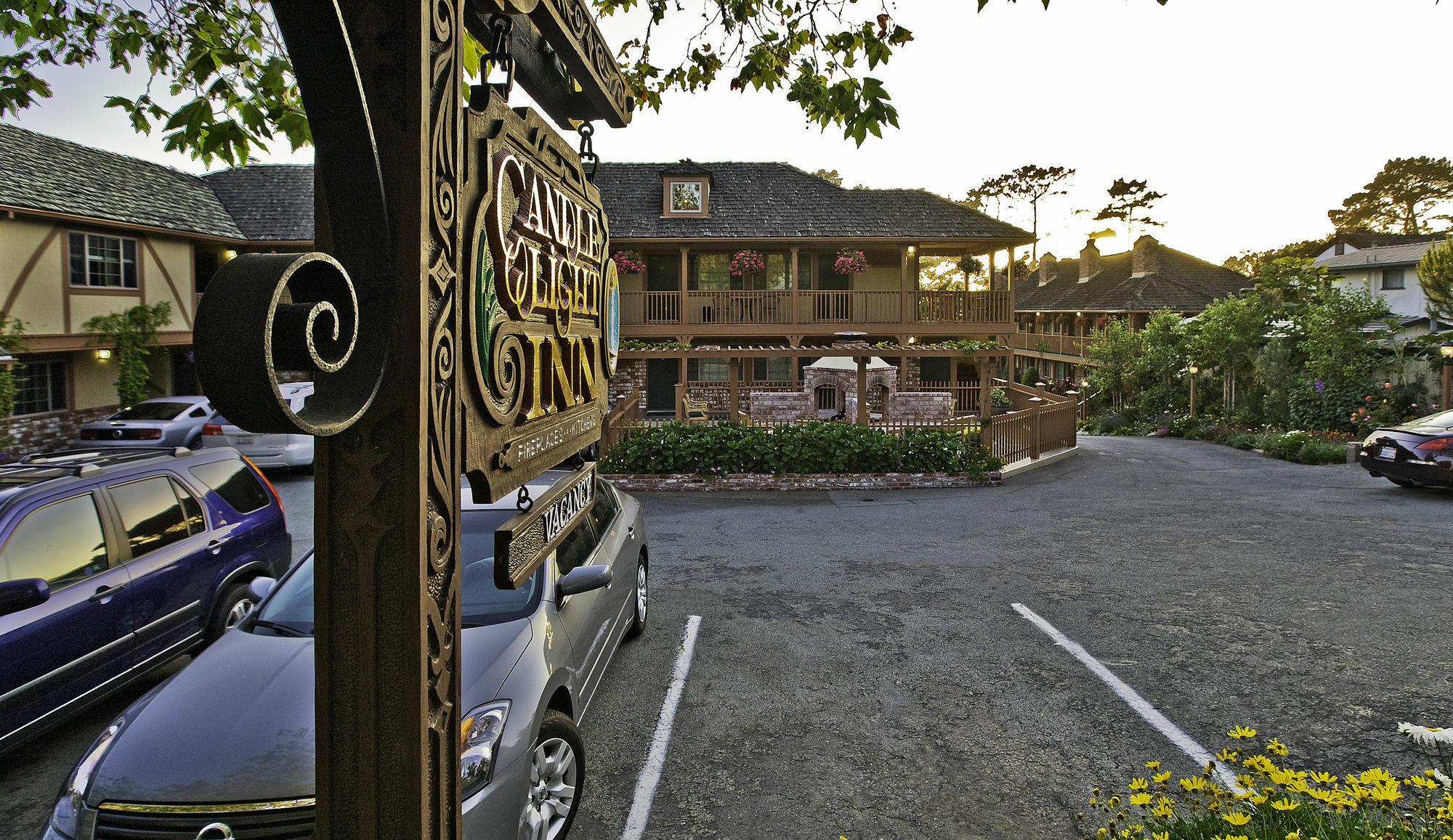 Inn Candle Light 3*
